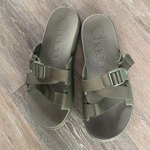 Womens Chaco sandal, size 11, worn once(literally), non smoking EUC